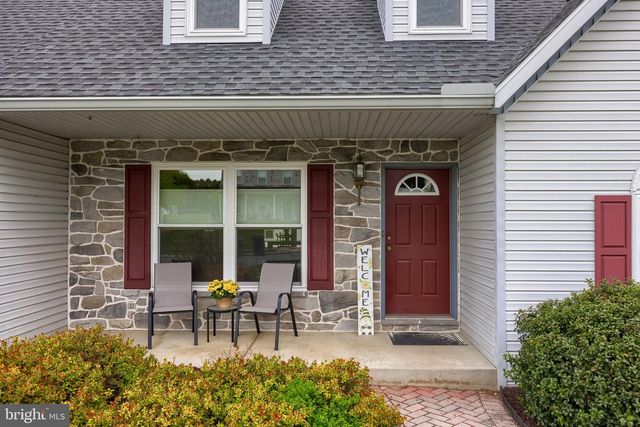 3949 BIRCHWOOD LN, Columbia, PA 17512