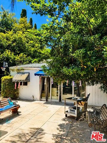 849 3rd Avenue, Los Angeles, CA 90005