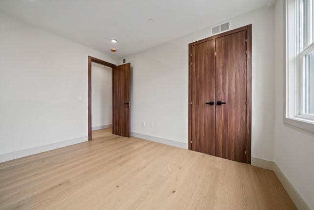 273 Havre 3, Boston, MA 02128