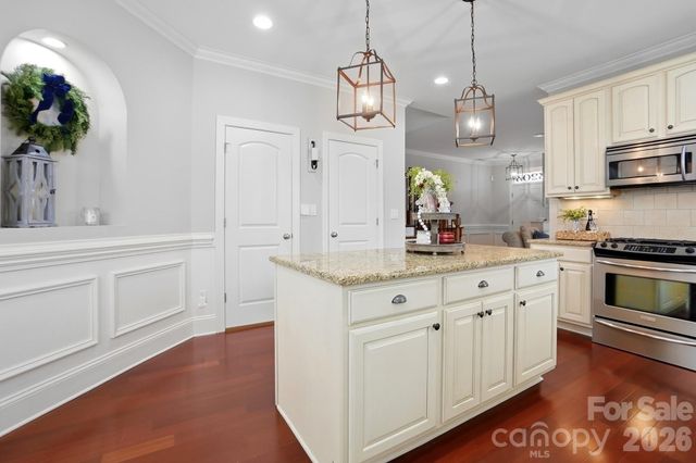 3203 Kelsey Plaza, Kannapolis, NC 28081