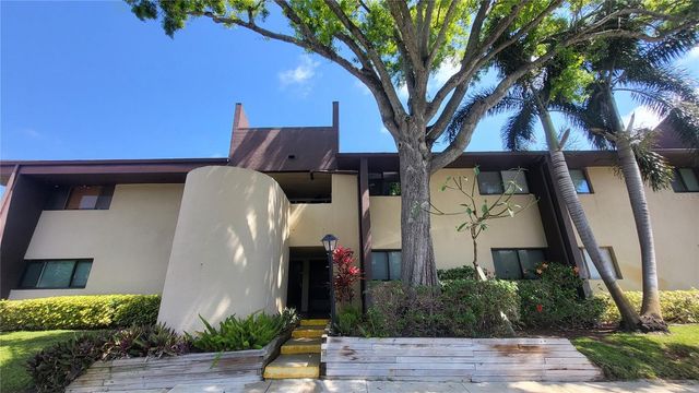 875 S VILLAGE DRIVE N 102, St Petersburg, FL 33716