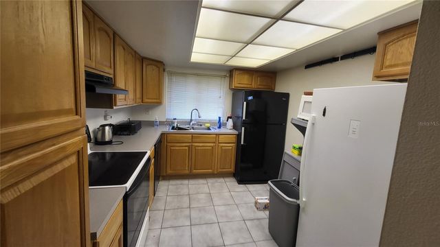 875 S VILLAGE DRIVE N 102, St Petersburg, FL 33716