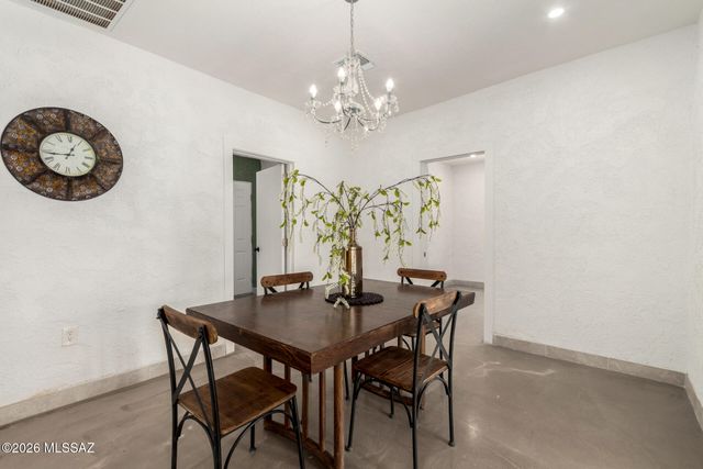 1008 W Saint Marys Road, Tucson, AZ 85745