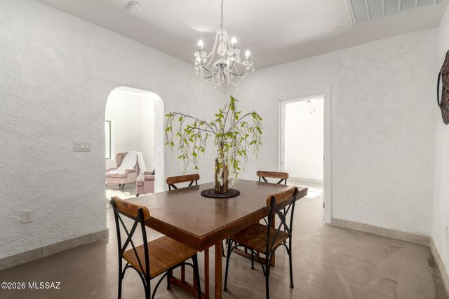 1008 W Saint Marys Road, Tucson, AZ 85745