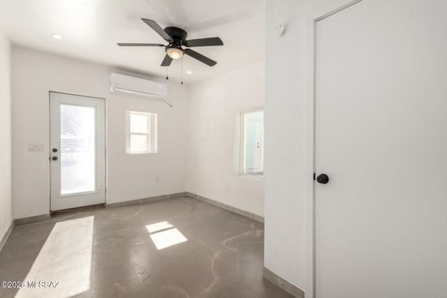 1008 W Saint Marys Road, Tucson, AZ 85745