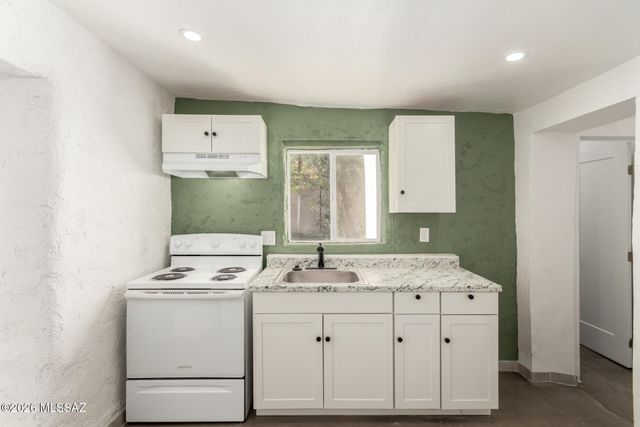 1008 W Saint Marys Road, Tucson, AZ 85745