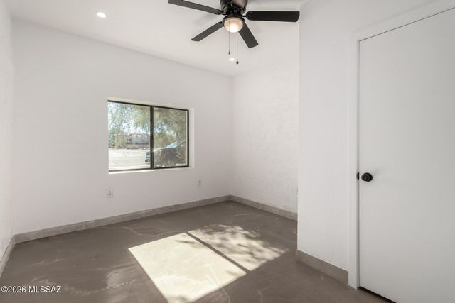 1008 W Saint Marys Road, Tucson, AZ 85745