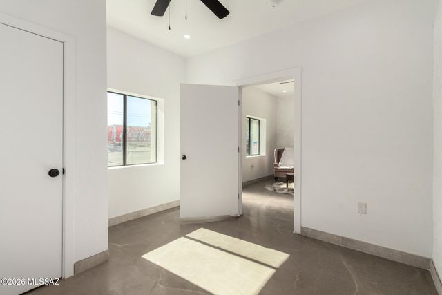 1008 W Saint Marys Road, Tucson, AZ 85745