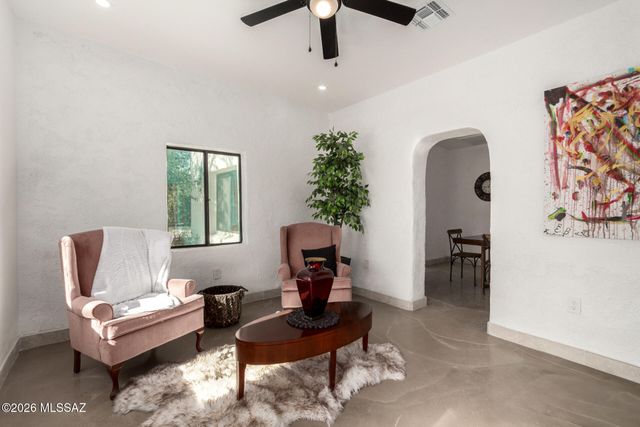 1008 W Saint Marys Road, Tucson, AZ 85745