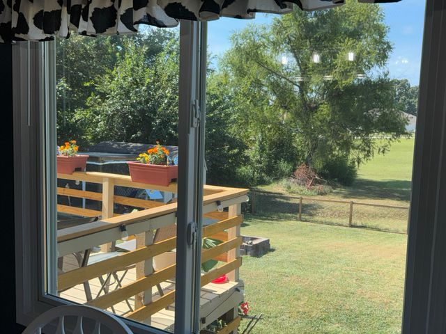 707 S Sunmeadow Drive, Strafford, MO 65757