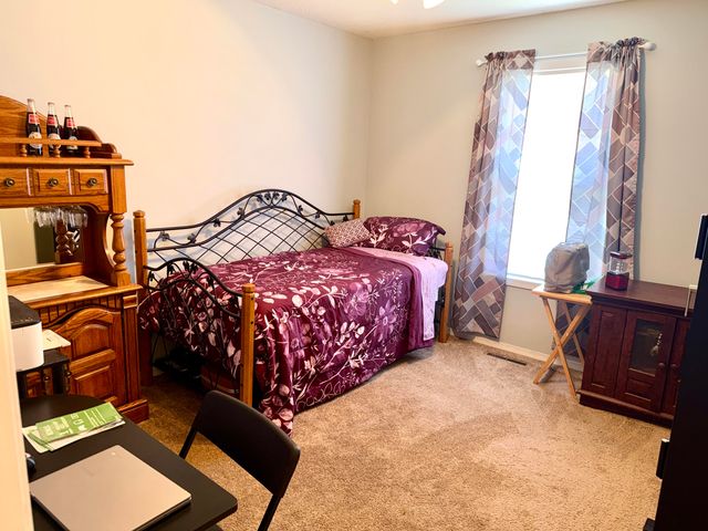 707 S Sunmeadow Drive, Strafford, MO 65757