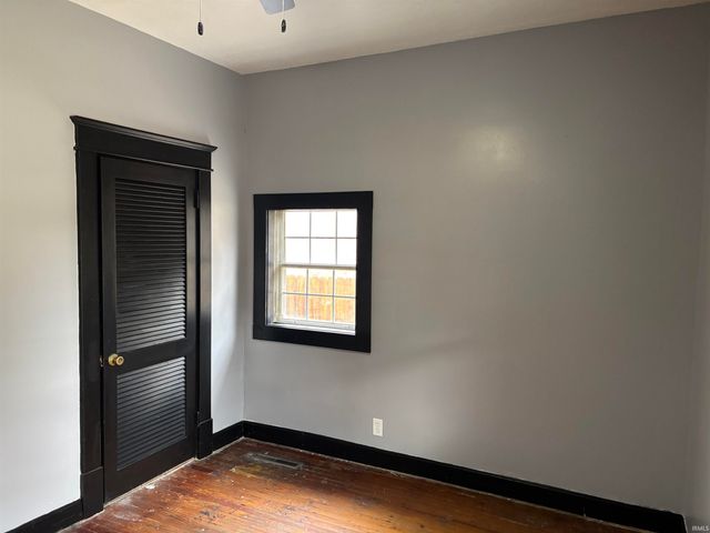 620 Main Street, Grandview, IN 47615