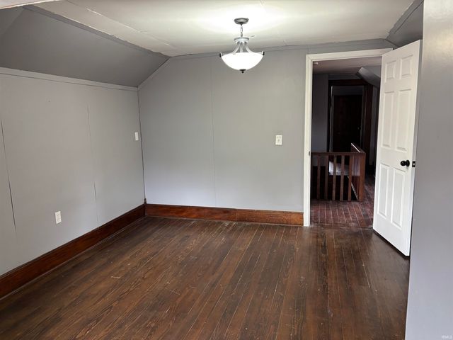 620 Main Street, Grandview, IN 47615