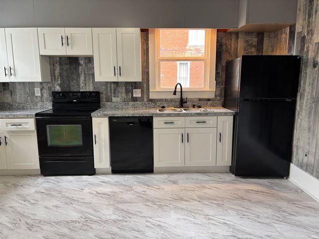 620 Main Street, Grandview, IN 47615