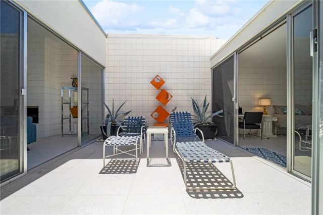 760 E La Verne, Palm Springs, CA 92264