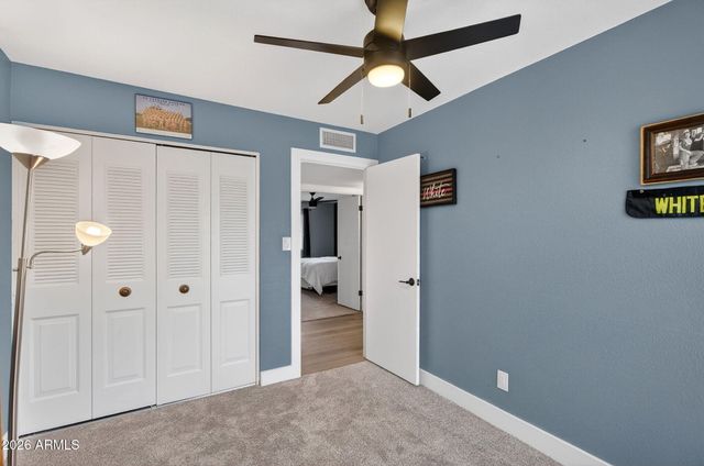 2601 E HOPI Avenue E, Mesa, AZ 85204