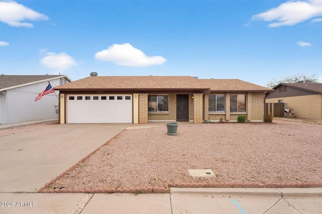 2601 E HOPI Avenue E, Mesa, AZ 85204