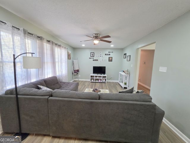 224 Lake Placid Drive, Bonaire, GA 31005