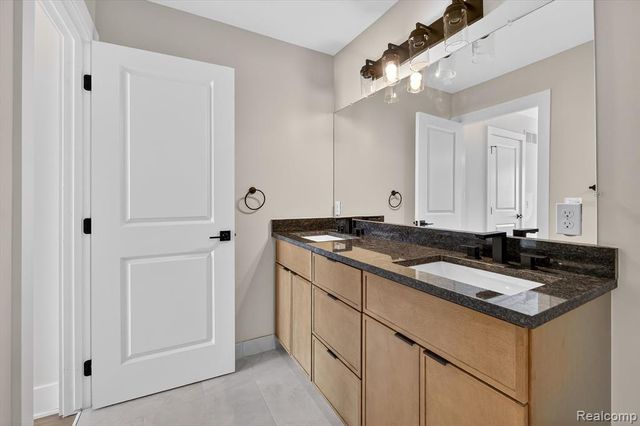 54609 Brenda Drive 4, Macomb, MI 48042