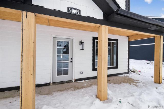 54609 Brenda Drive 4, Macomb, MI 48042