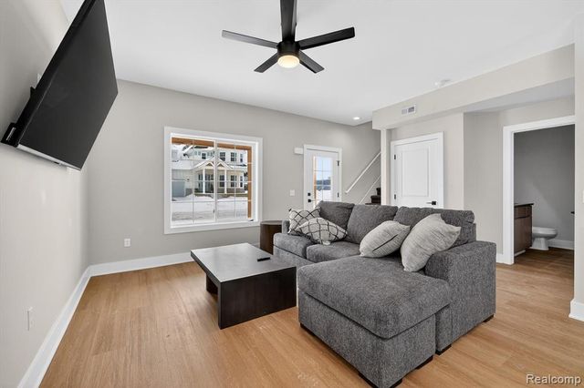 54609 Brenda Drive 4, Macomb, MI 48042