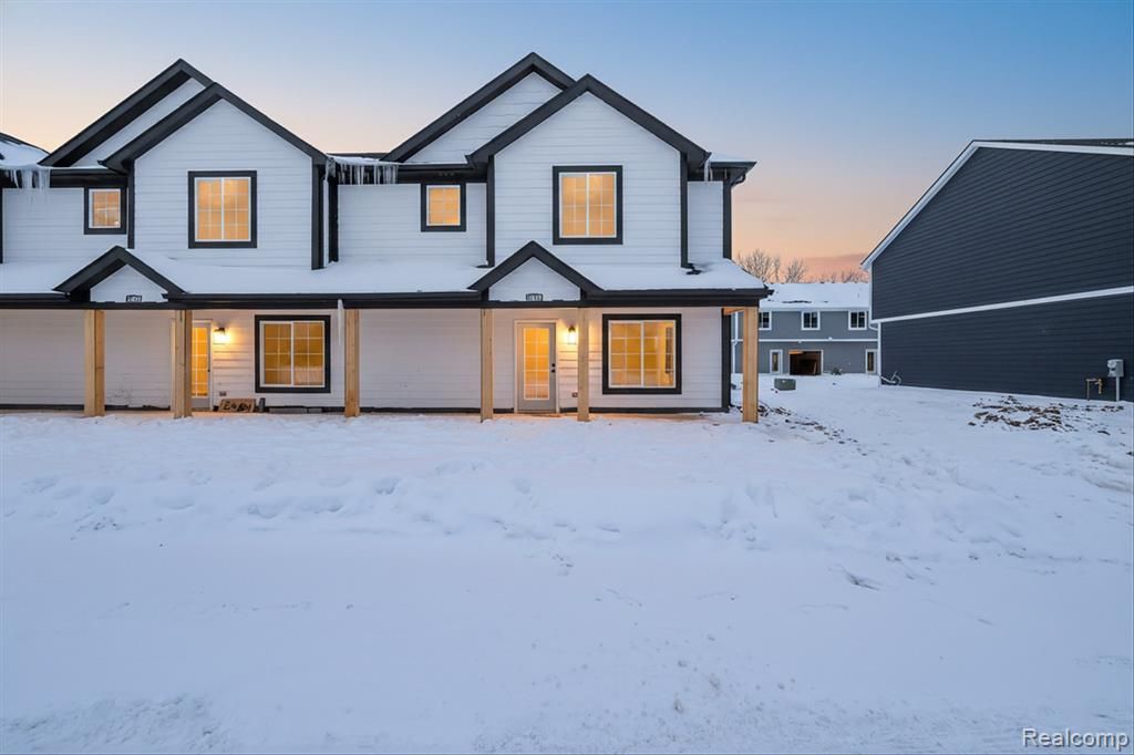 54609 Brenda Drive 4, Macomb, MI 48042