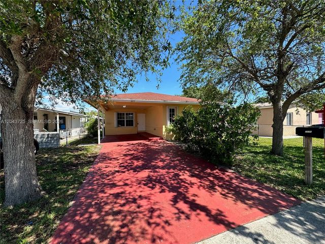 2235 Farragut Street, Hollywood, FL 33020