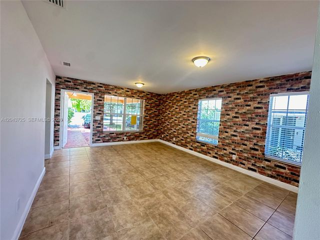 2235 Farragut Street, Hollywood, FL 33020