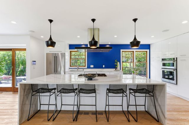 2011 Toledo Avenue N, Golden Valley, MN 55422