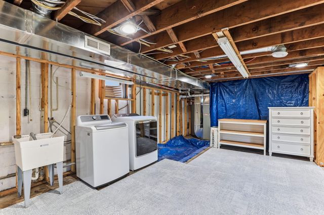 2011 Toledo Avenue N, Golden Valley, MN 55422