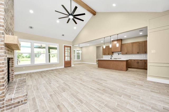 11662 South Branch Dr, Plantersville, TX 77363