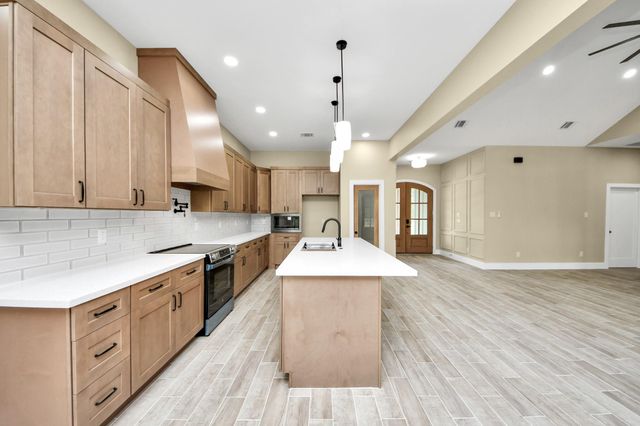 11662 South Branch Dr, Plantersville, TX 77363