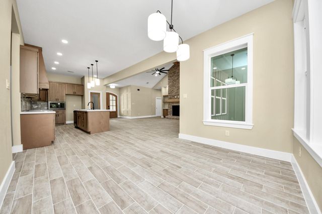 11662 South Branch Dr, Plantersville, TX 77363
