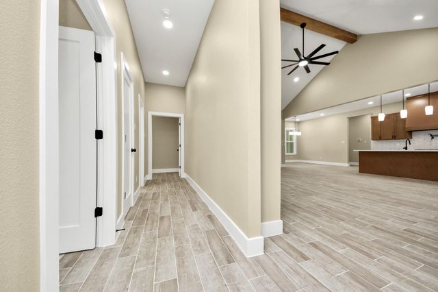11662 South Branch Dr, Plantersville, TX 77363