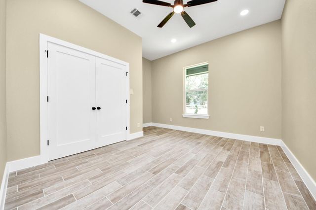 11662 South Branch Dr, Plantersville, TX 77363