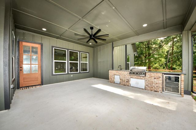 11662 South Branch Dr, Plantersville, TX 77363