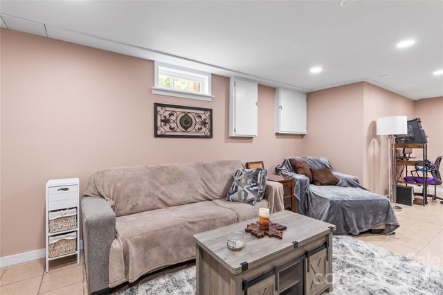 139 Woodhaven Lane, Mocksville, NC 27028