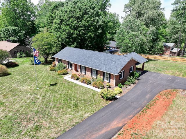 139 Woodhaven Lane, Mocksville, NC 27028