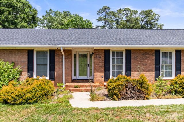 139 Woodhaven Lane, Mocksville, NC 27028