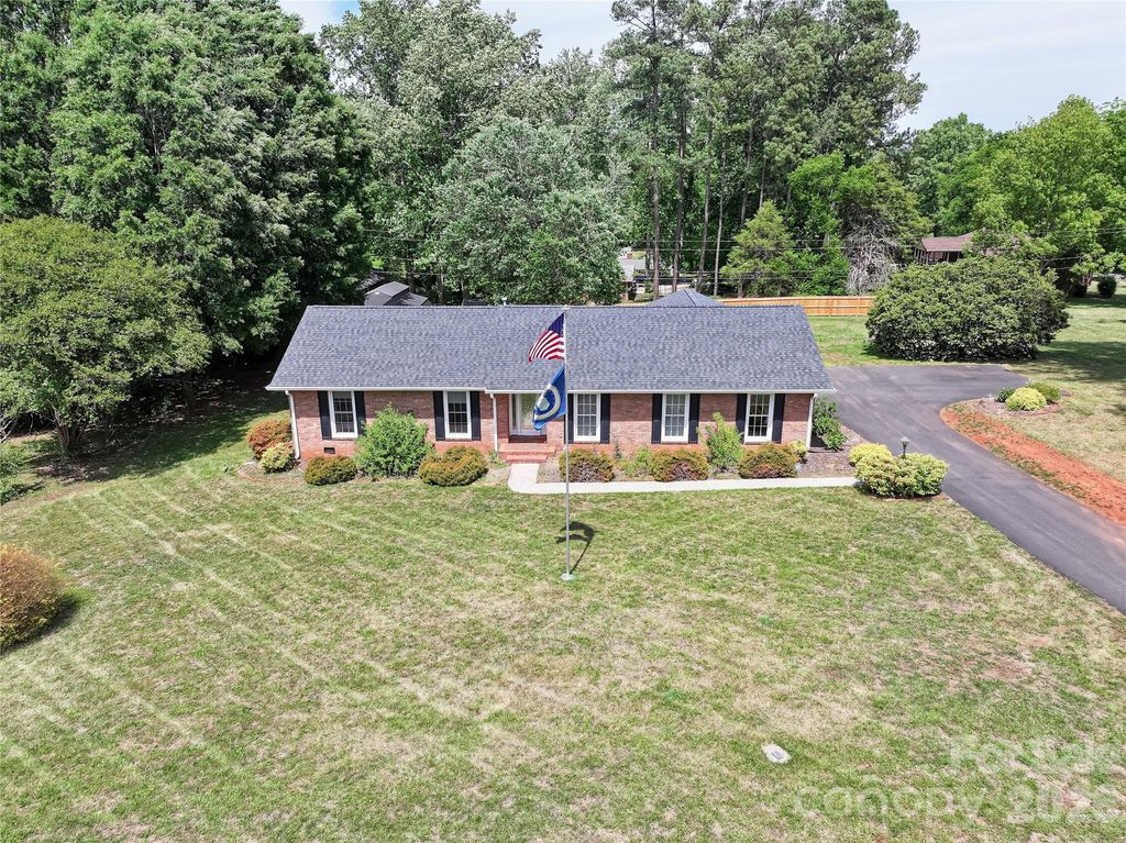 139 Woodhaven Lane, Mocksville, NC 27028