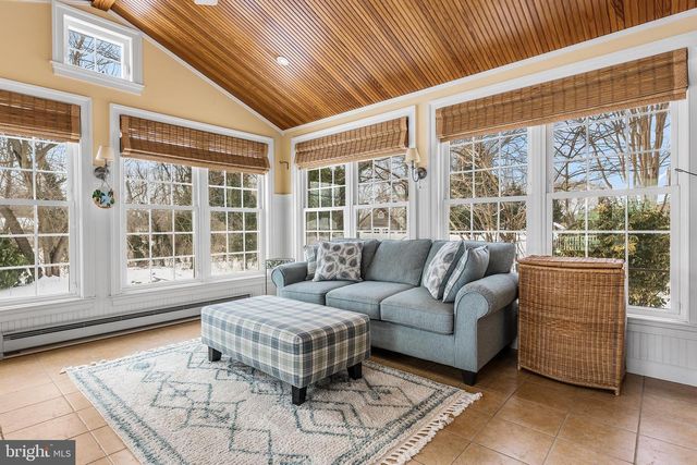 8 LANTERN LN, Woodstown, NJ 08098