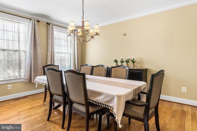 8 LANTERN LN, Woodstown, NJ 08098