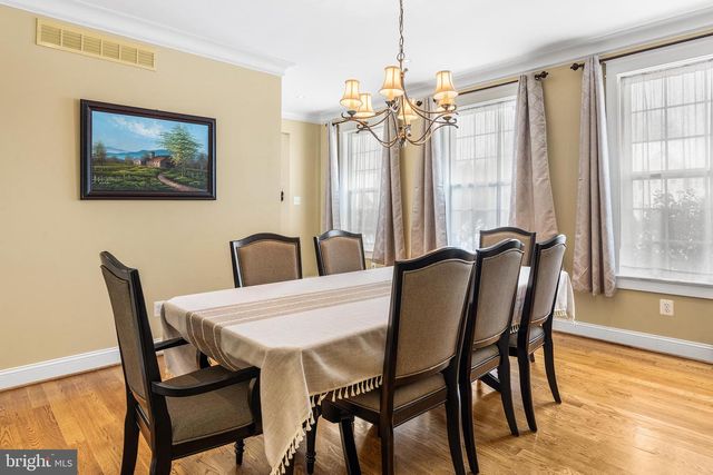 8 LANTERN LN, Woodstown, NJ 08098