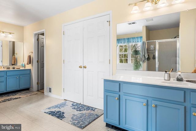 8 LANTERN LN, Woodstown, NJ 08098