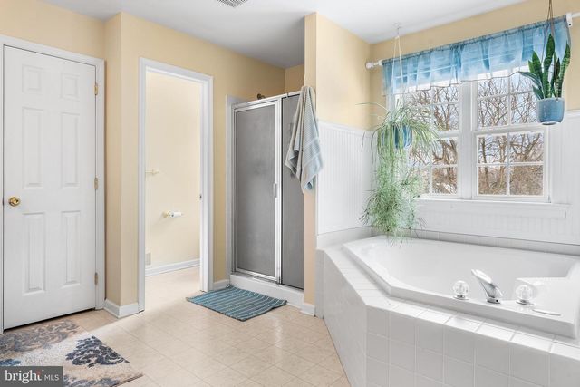 8 LANTERN LN, Woodstown, NJ 08098