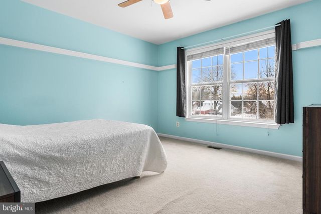 8 LANTERN LN, Woodstown, NJ 08098