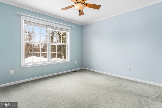 8 LANTERN LN, Woodstown, NJ 08098