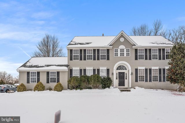 8 LANTERN LN, Woodstown, NJ 08098