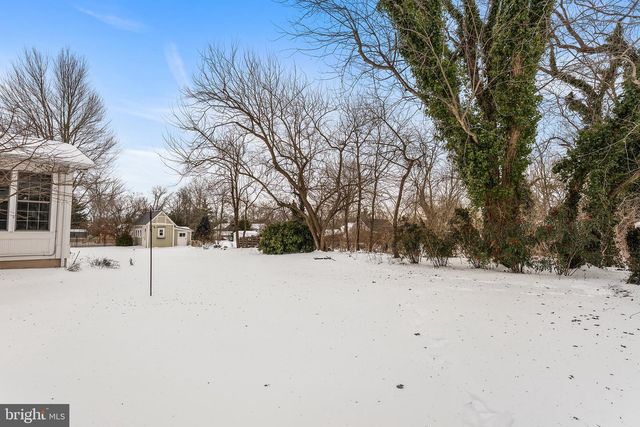 8 LANTERN LN, Woodstown, NJ 08098