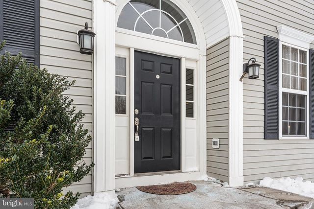 8 LANTERN LN, Woodstown, NJ 08098